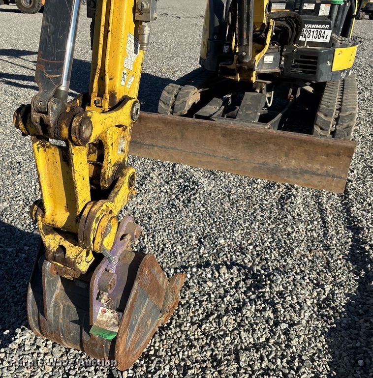 image for item YA0173 2019 Yanmar VIO35-6A mini excavator