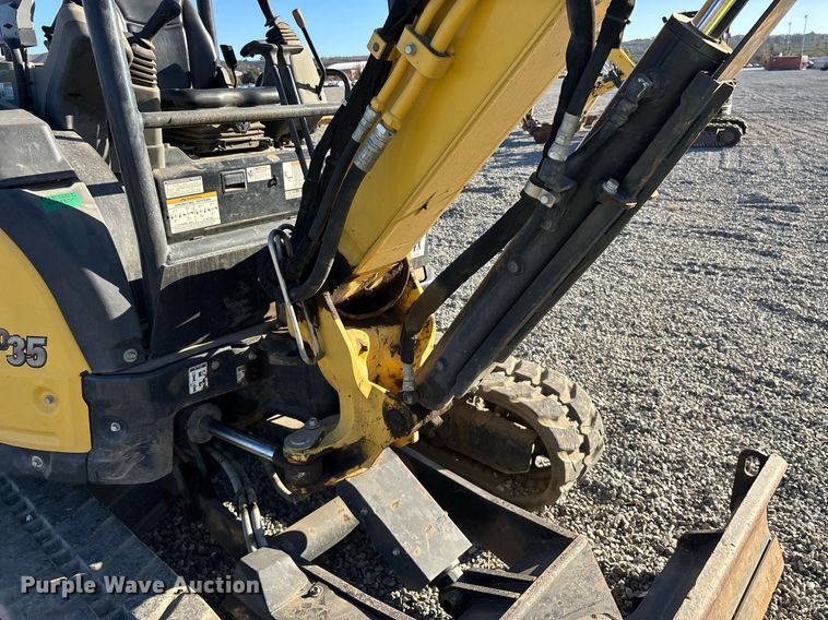 image for item YA0173 2019 Yanmar VIO35-6A mini excavator