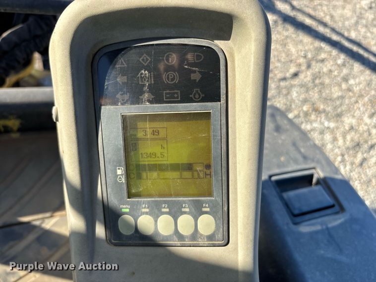 image for item YA0173 2019 Yanmar VIO35-6A mini excavator