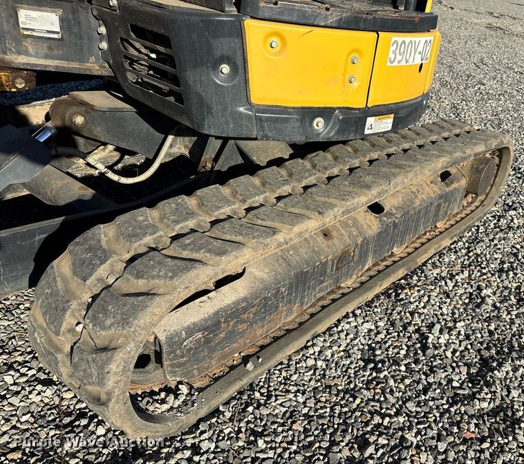 image for item YA0173 2019 Yanmar VIO35-6A mini excavator