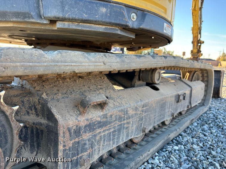 image for item YA0173 2019 Yanmar VIO35-6A mini excavator