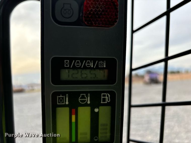 image for item YA0176 2018 Case TR310 tracked skid steer loader