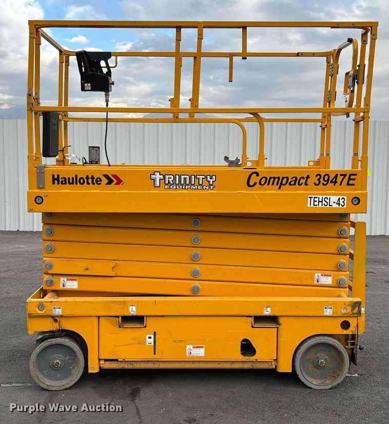 image for item YA0177 2018 Haulotte 3947 E scissor lift