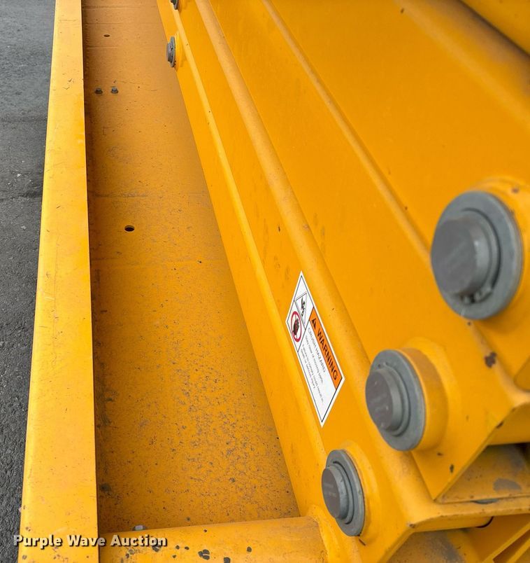 image for item YA0177 2018 Haulotte 3947 E scissor lift