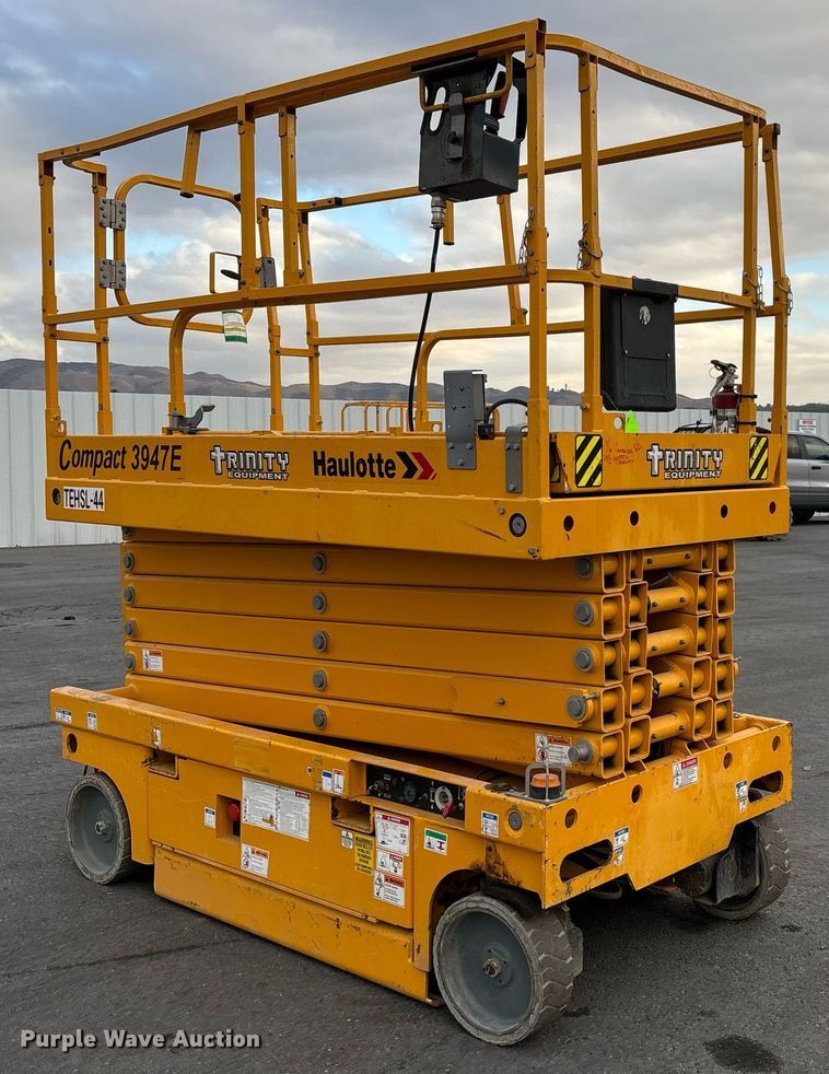 image for item YA0178 2018 Haulotte 3947 E scissor lift
