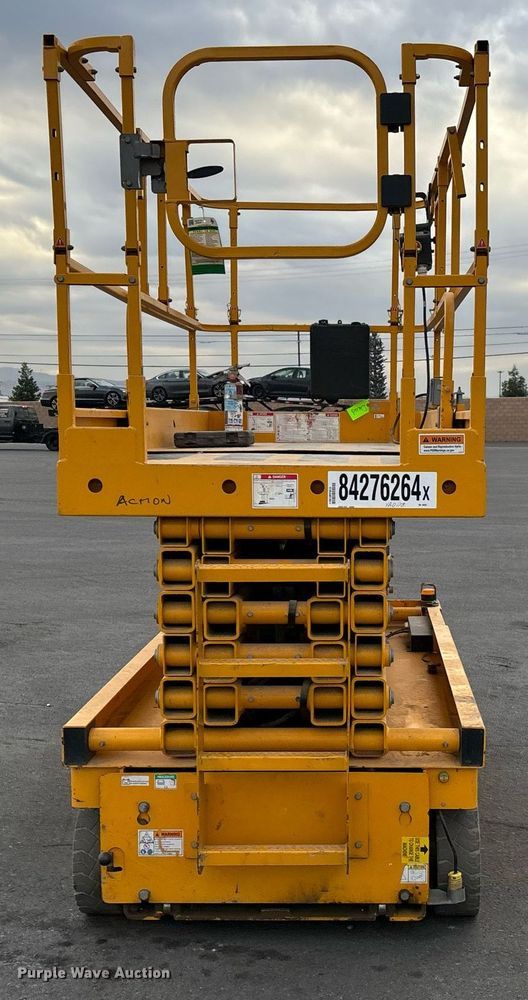 image for item YA0178 2018 Haulotte 3947 E scissor lift