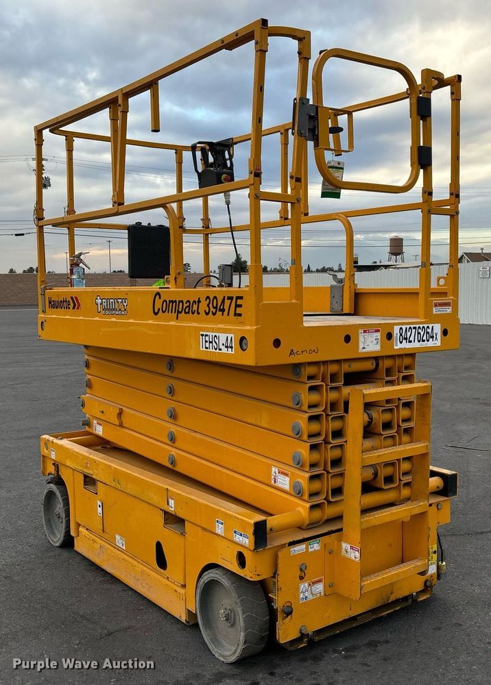 image for item YA0178 2018 Haulotte 3947 E scissor lift