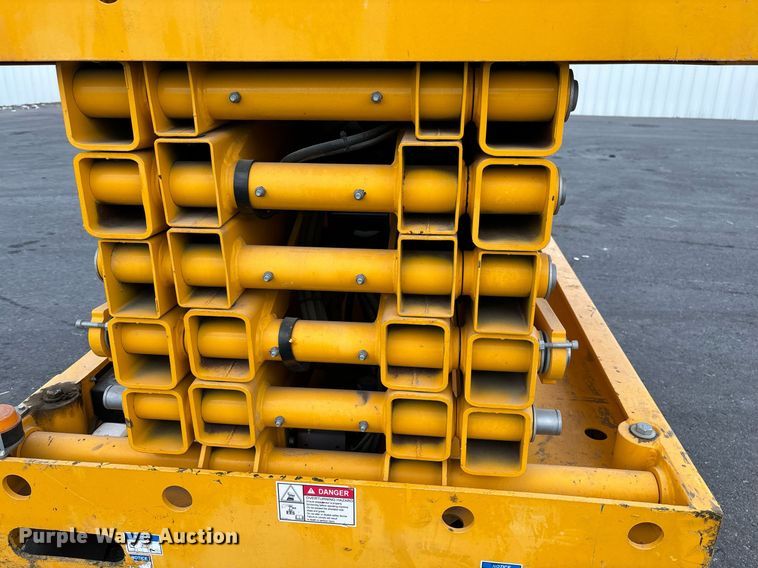 image for item YA0178 2018 Haulotte 3947 E scissor lift