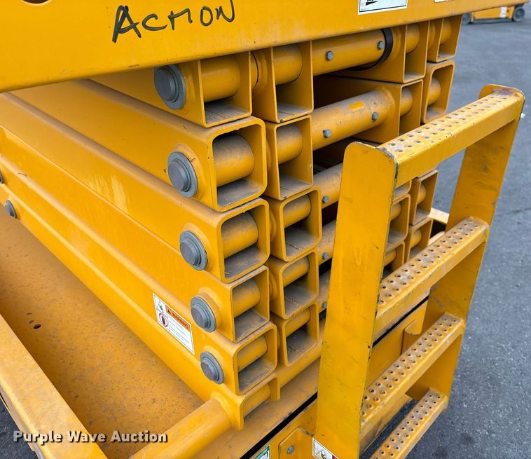 image for item YA0178 2018 Haulotte 3947 E scissor lift