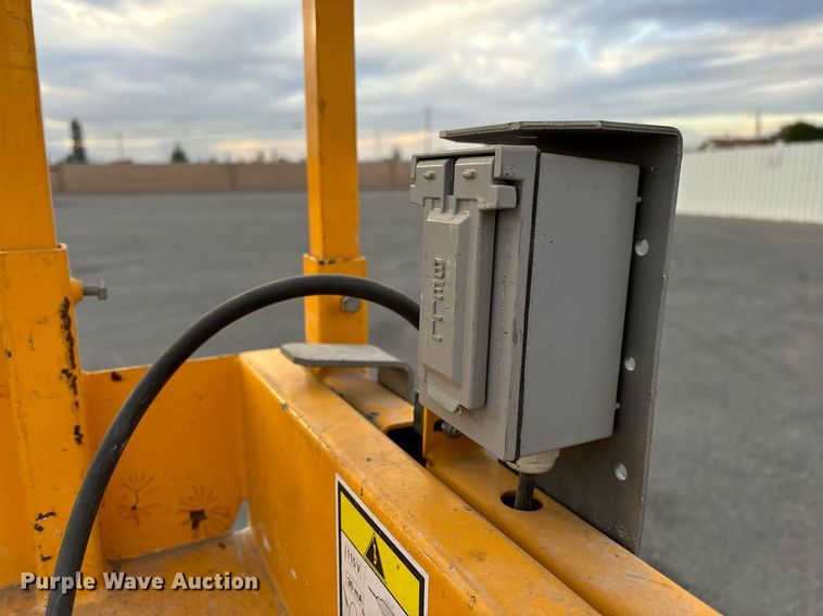 image for item YA0178 2018 Haulotte 3947 E scissor lift