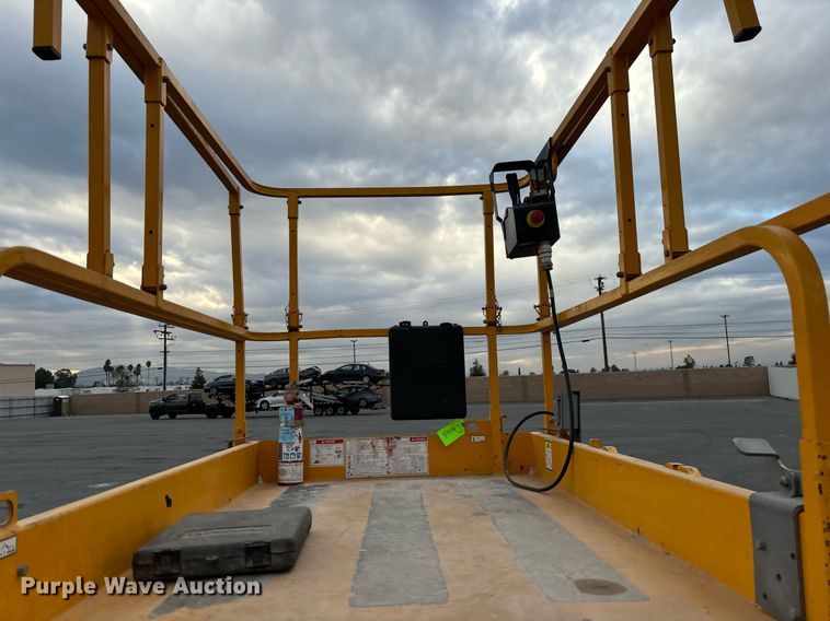 image for item YA0178 2018 Haulotte 3947 E scissor lift