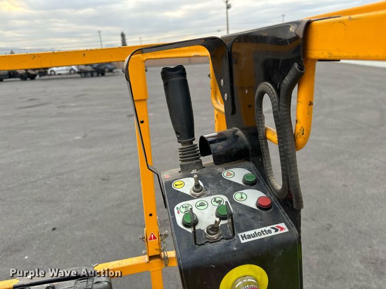 image for item YA0178 2018 Haulotte 3947 E scissor lift