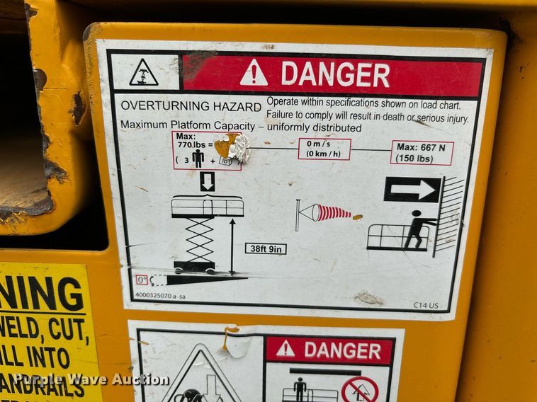 image for item YA0178 2018 Haulotte 3947 E scissor lift