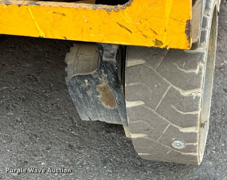 image for item YA0178 2018 Haulotte 3947 E scissor lift