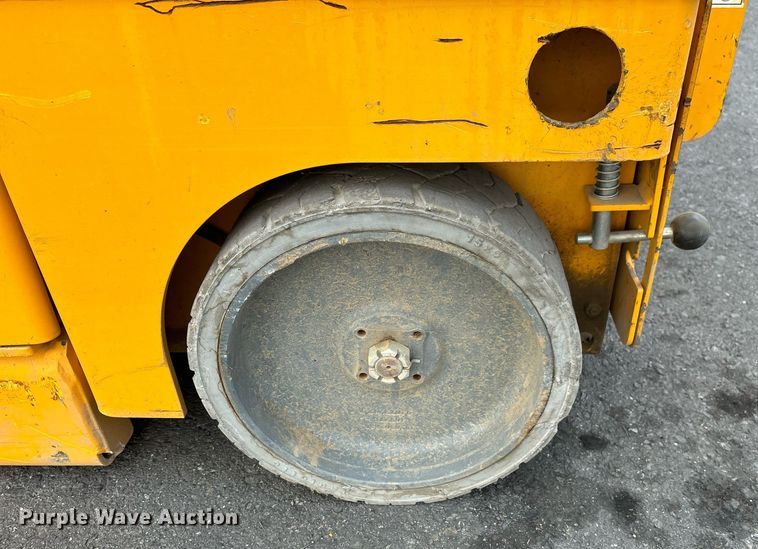 image for item YA0178 2018 Haulotte 3947 E scissor lift