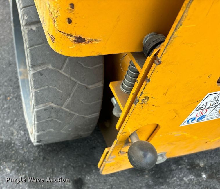 image for item YA0178 2018 Haulotte 3947 E scissor lift