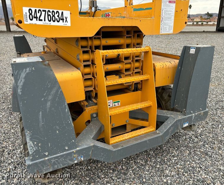 image for item YA0179 2018 Haulotte Compact 3368RT scissor lift