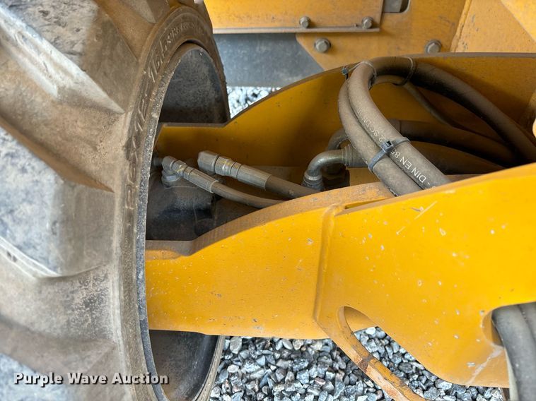 image for item YA0179 2018 Haulotte Compact 3368RT scissor lift