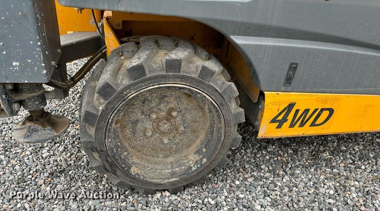 image for item YA0179 2018 Haulotte Compact 3368RT scissor lift