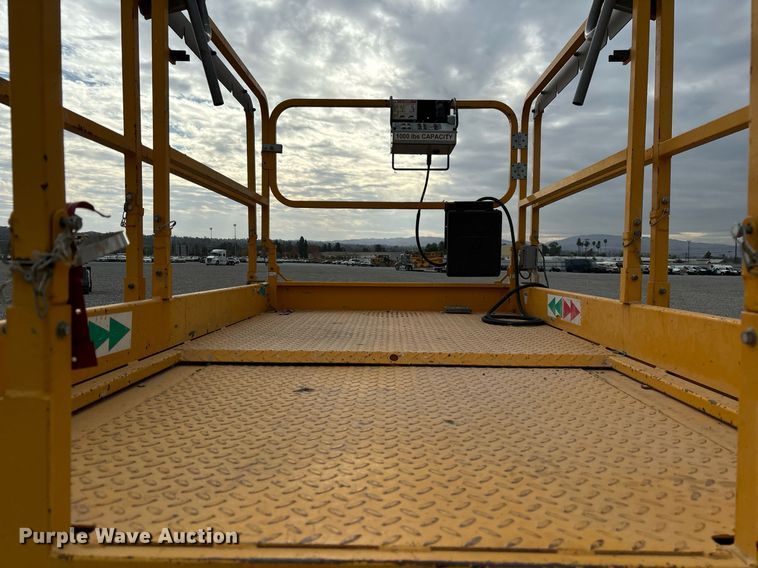 image for item YA0180 2019 Haulotte Compact 3368RT scissor lift