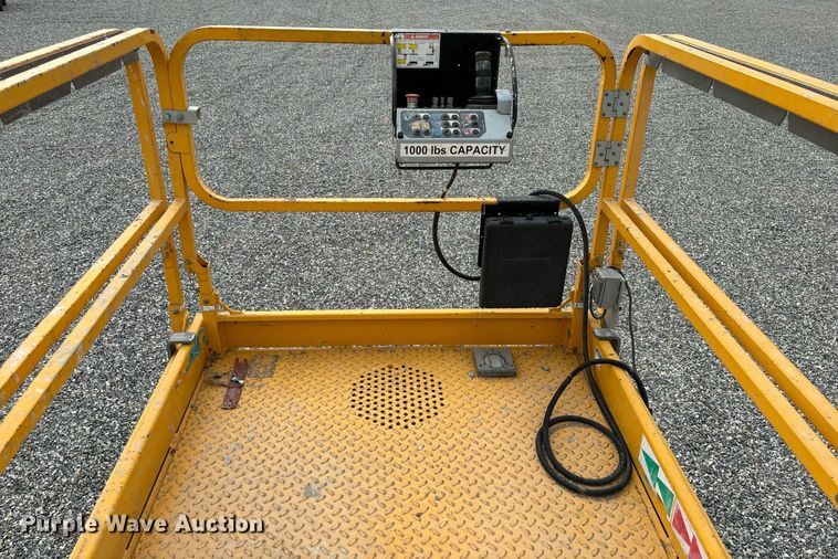 image for item YA0180 2019 Haulotte Compact 3368RT scissor lift