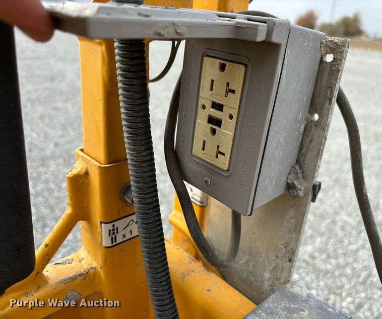 image for item YA0180 2019 Haulotte Compact 3368RT scissor lift