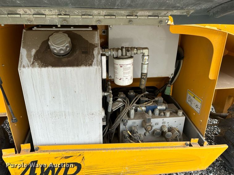 image for item YA0180 2019 Haulotte Compact 3368RT scissor lift