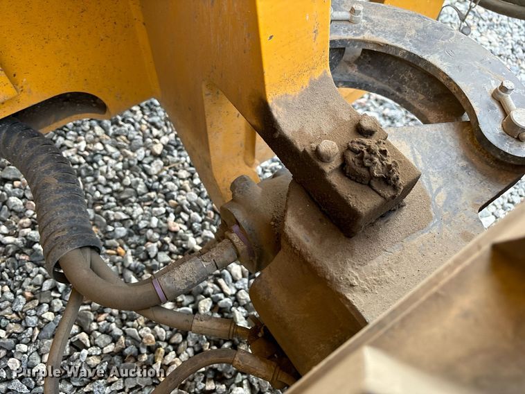 image for item YA0180 2019 Haulotte Compact 3368RT scissor lift