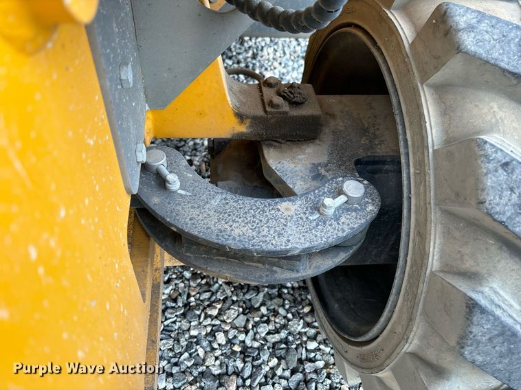 image for item YA0180 2019 Haulotte Compact 3368RT scissor lift