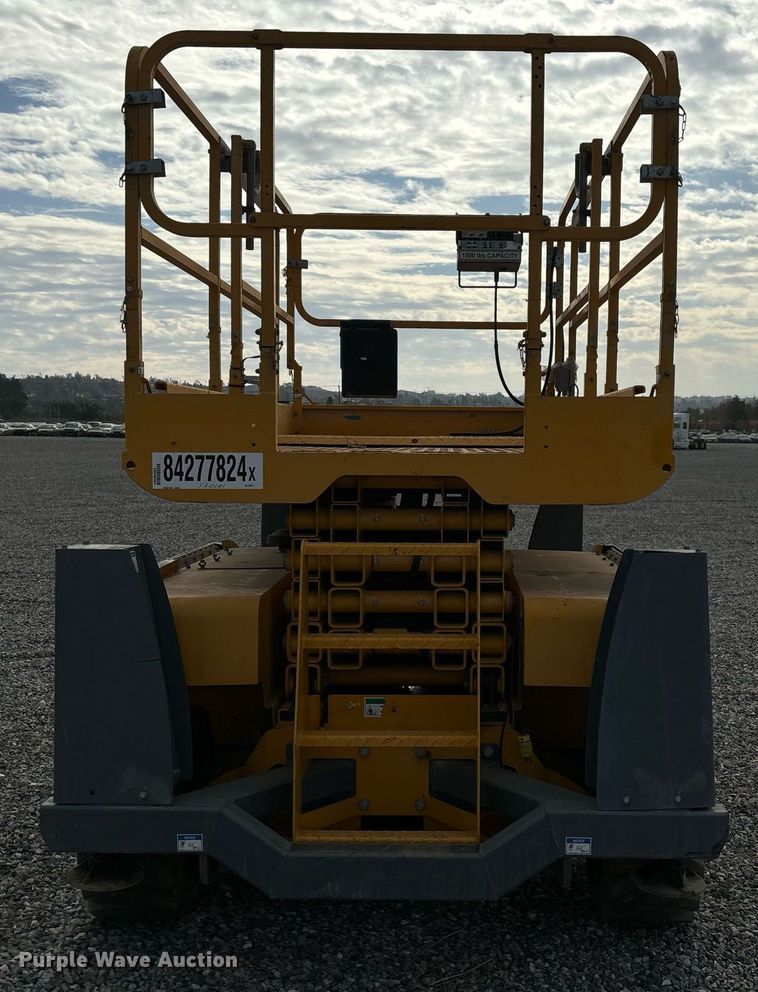 image for item YA0181 2019 Haulotte Compact 3368RT scissor lift