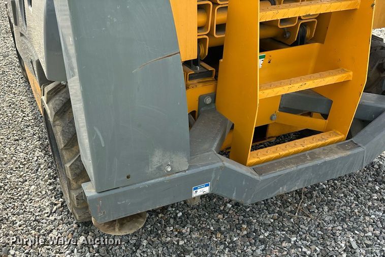 image for item YA0181 2019 Haulotte Compact 3368RT scissor lift