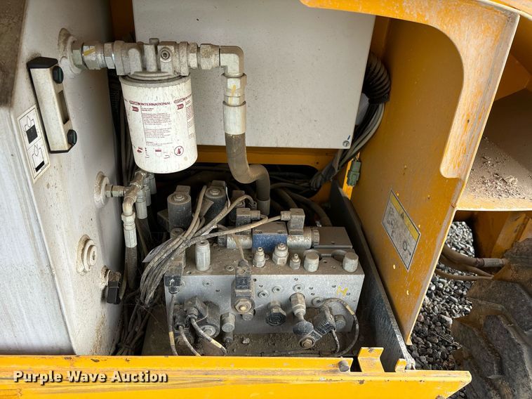 image for item YA0181 2019 Haulotte Compact 3368RT scissor lift