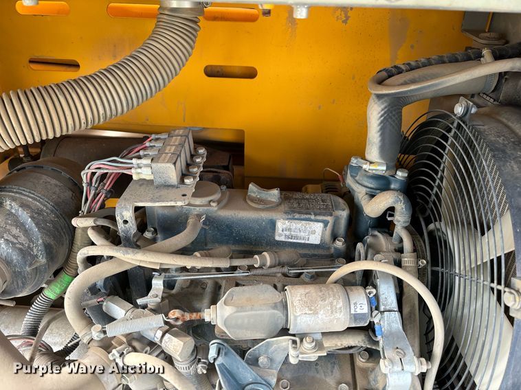 image for item YA0181 2019 Haulotte Compact 3368RT scissor lift