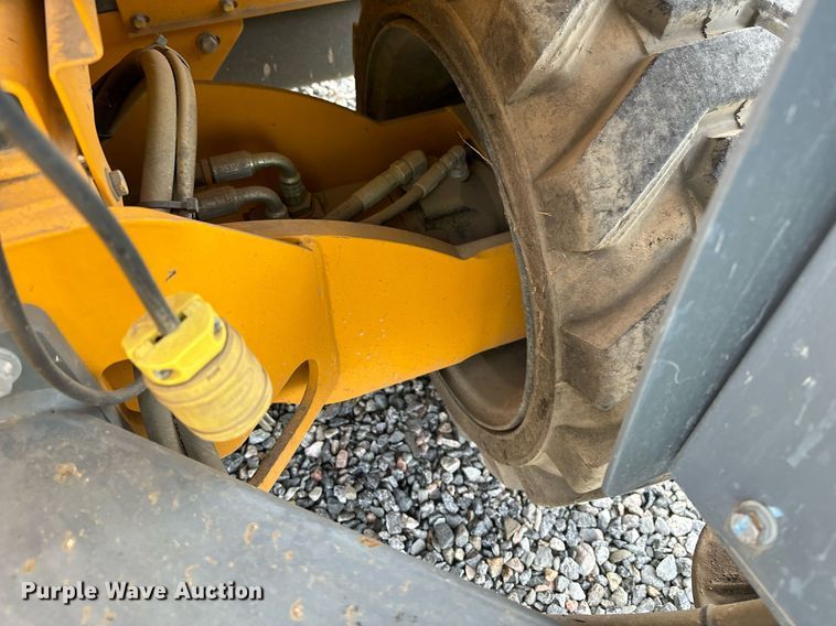 image for item YA0181 2019 Haulotte Compact 3368RT scissor lift