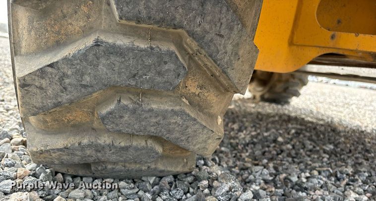 image for item YA0181 2019 Haulotte Compact 3368RT scissor lift