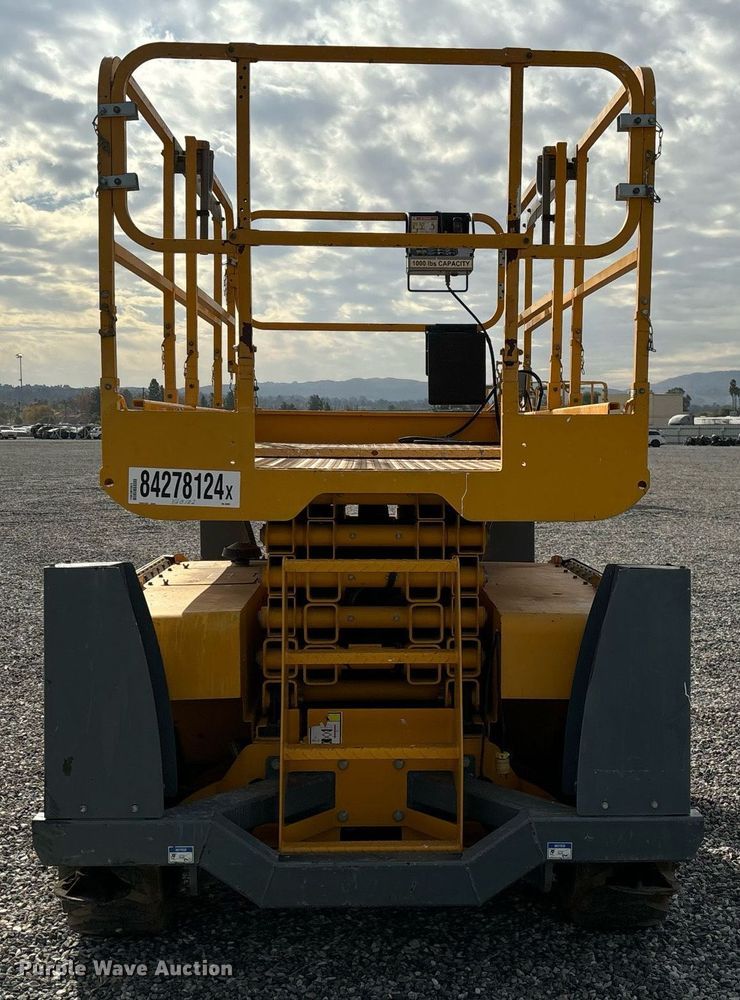 image for item YA0182 2019 Haulotte Compact 3368RT scissor lift