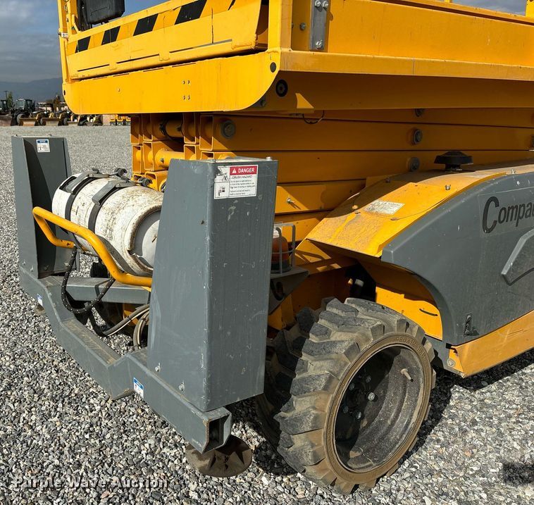 image for item YA0182 2019 Haulotte Compact 3368RT scissor lift