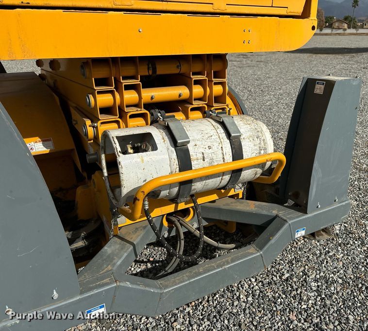 image for item YA0182 2019 Haulotte Compact 3368RT scissor lift