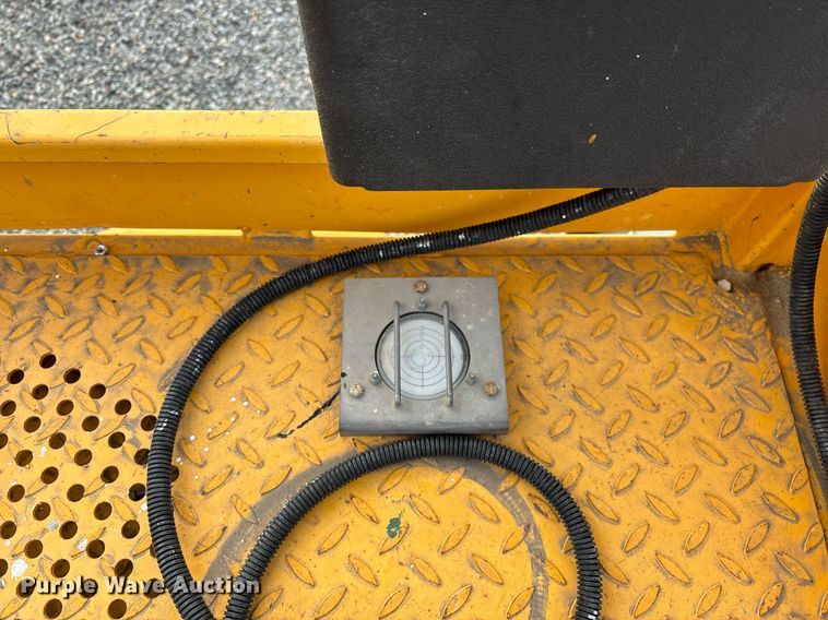 image for item YA0182 2019 Haulotte Compact 3368RT scissor lift