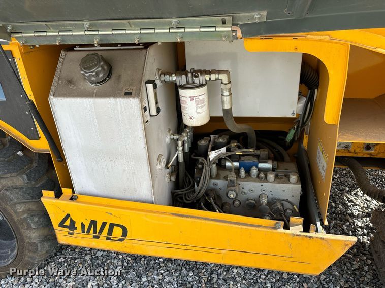 image for item YA0182 2019 Haulotte Compact 3368RT scissor lift