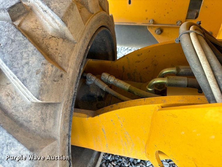 image for item YA0182 2019 Haulotte Compact 3368RT scissor lift