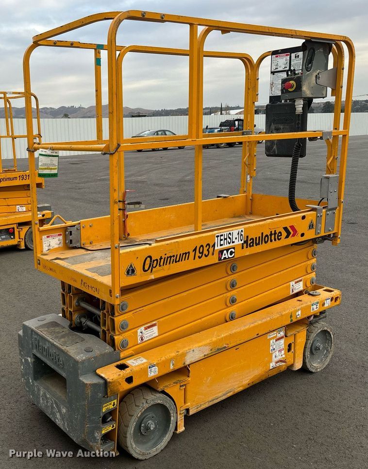 image for item YA0183 2018 Haulotte 1931E scissor lift