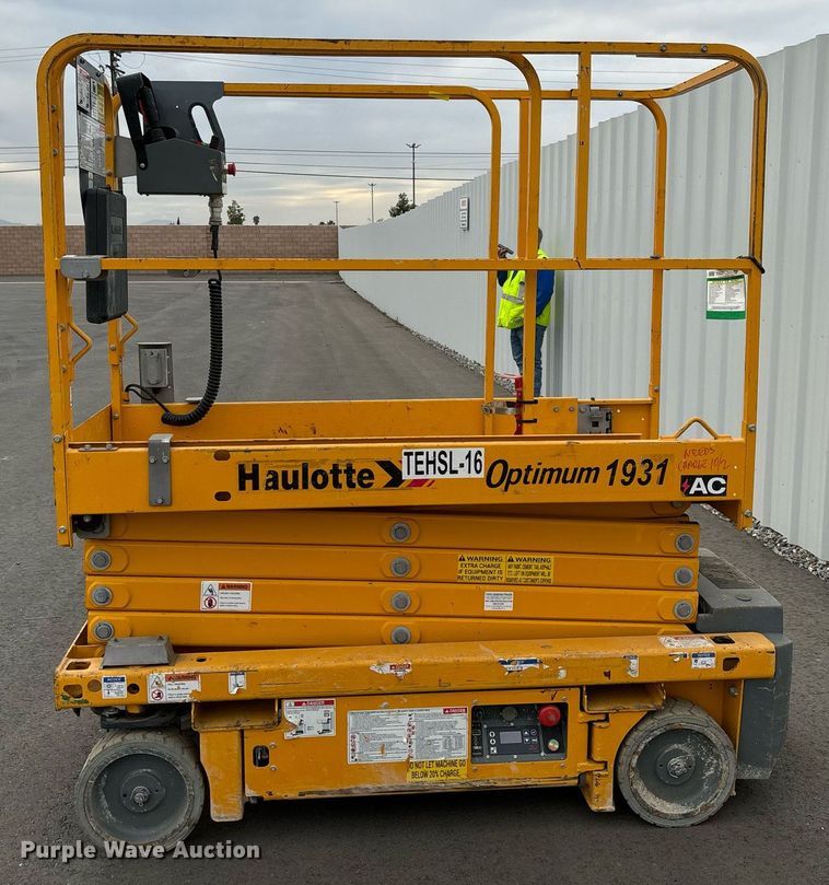 image for item YA0183 2018 Haulotte 1931E scissor lift