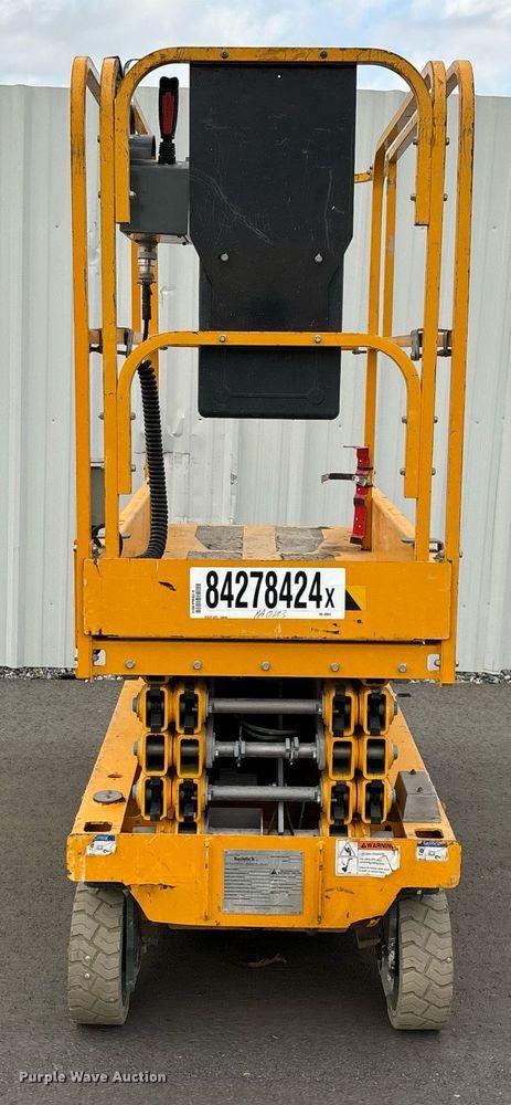 image for item YA0183 2018 Haulotte 1931E scissor lift