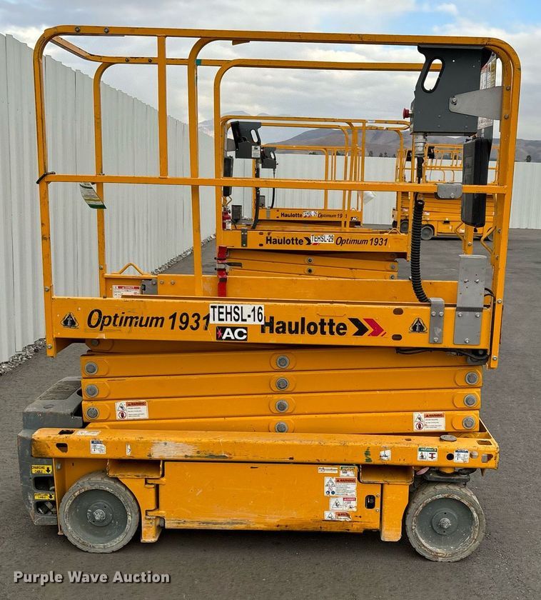 image for item YA0183 2018 Haulotte 1931E scissor lift