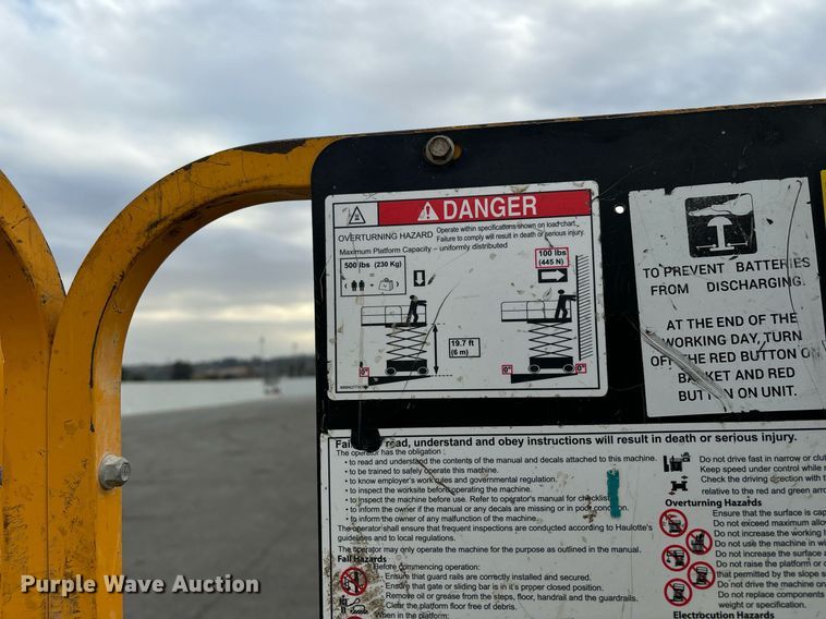 image for item YA0183 2018 Haulotte 1931E scissor lift