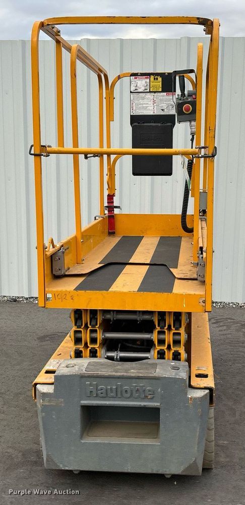 image for item YA0185 2018 Haulotte 1931E scissor lift