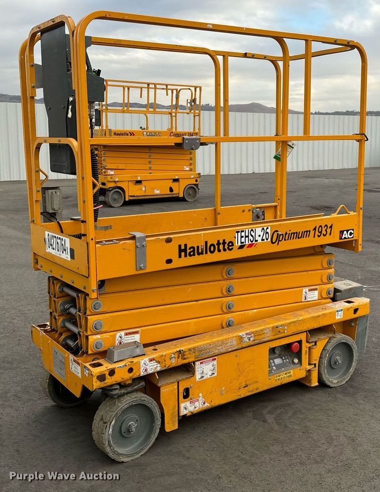 image for item YA0185 2018 Haulotte 1931E scissor lift