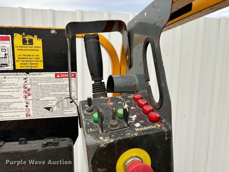 image for item YA0185 2018 Haulotte 1931E scissor lift