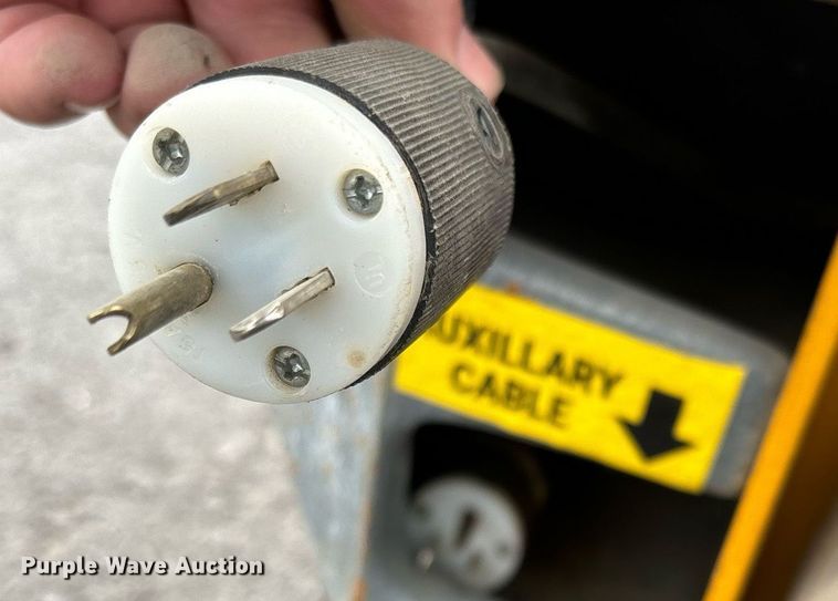 image for item YA0186 2018 Haulotte 1931E scissor lift